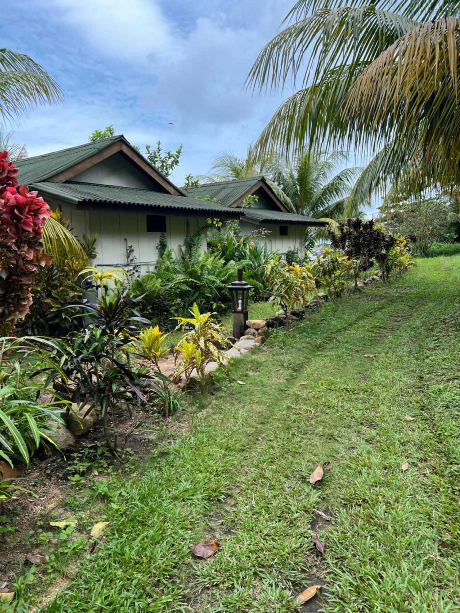 Beach House Kampung Genting المظهر الخارجي الصورة